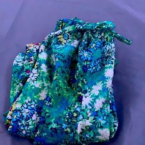 Green/Blue joggers with pockets 😍